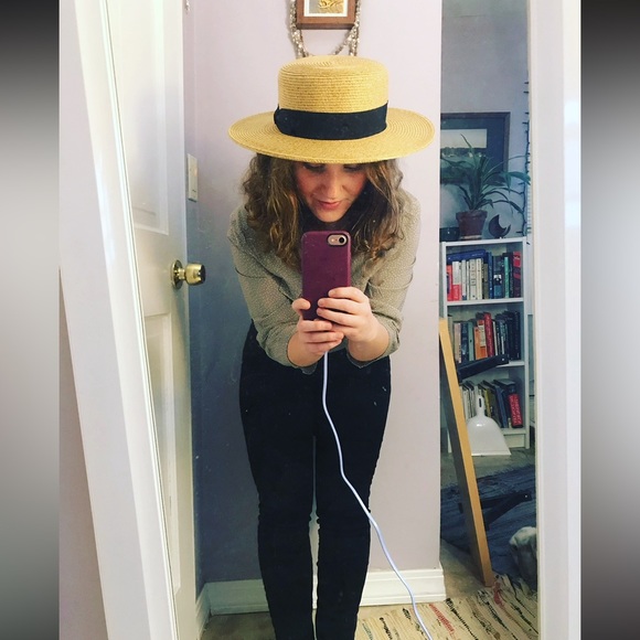 Meet your Posher, Maria - Picture 1 of 1